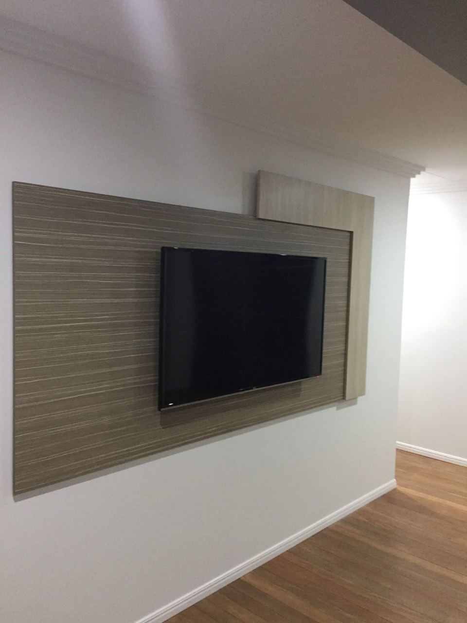 Bedroom feature walls & joinery